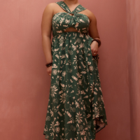 Crossing Straps Flare Plus Size Maxi Dress